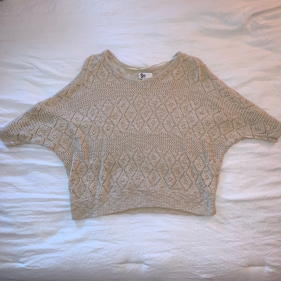 ❗️SOLD❗️ Beige Crochet Styled Top - Picture 5 of 6